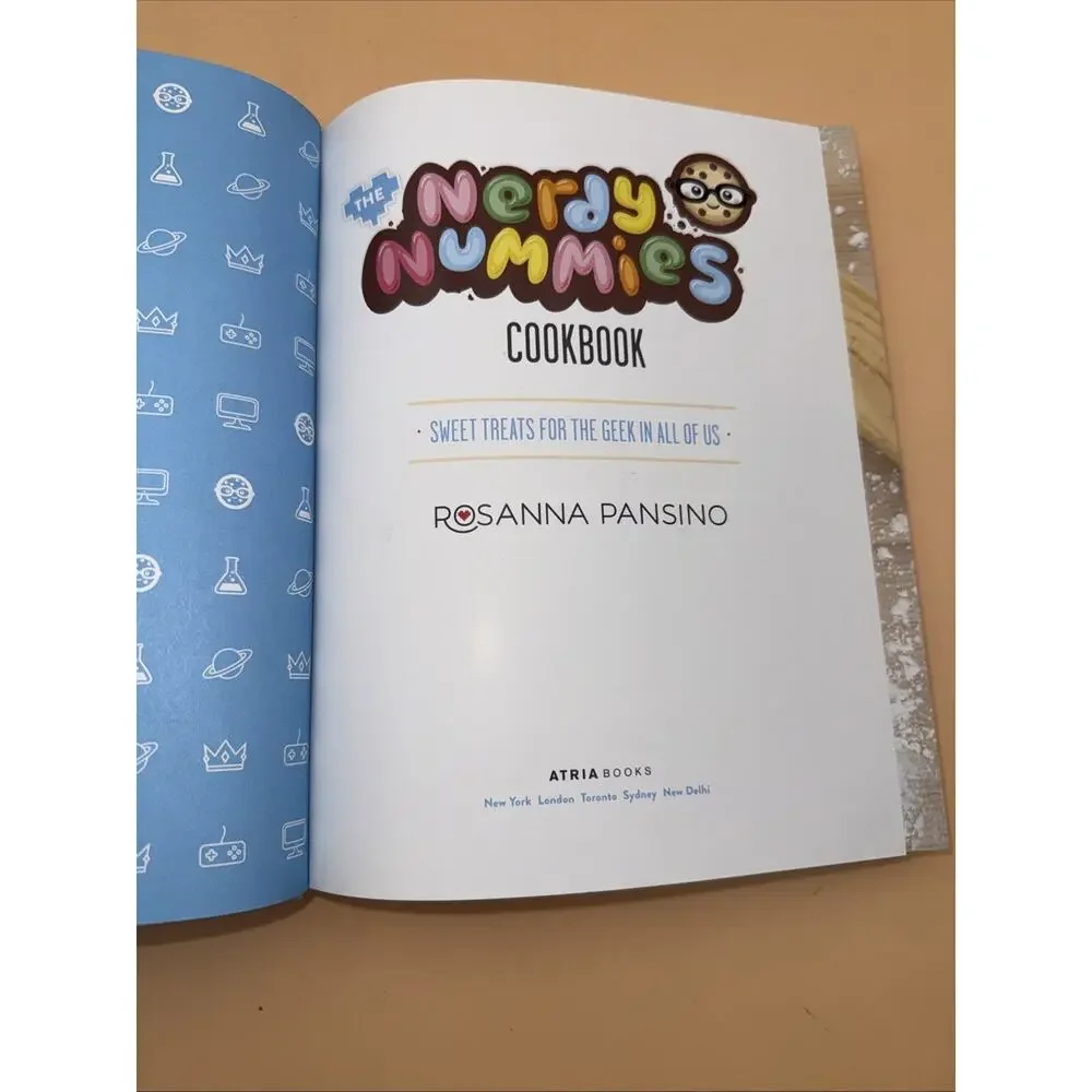 The Nerdy Nummies Cookbook Sweet Treats For The Geek In All Of Us HC Book
